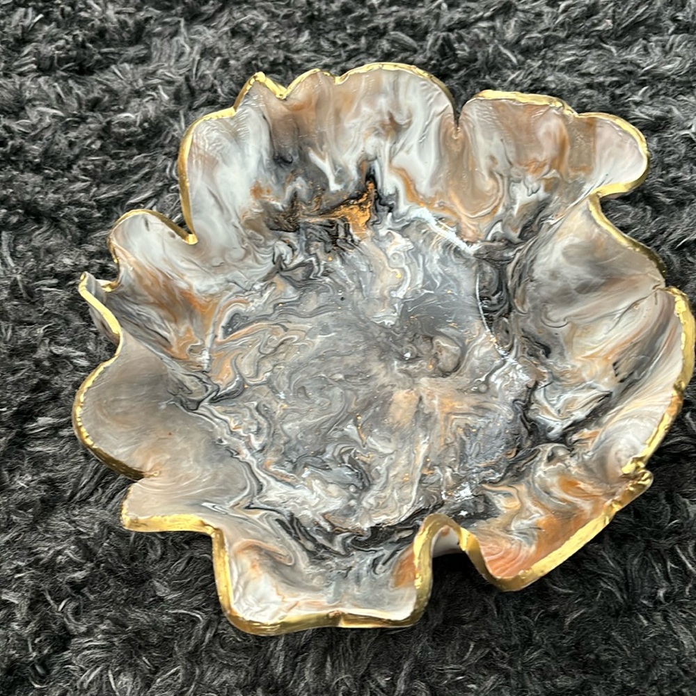 Handcrafted, Resin floral bowl